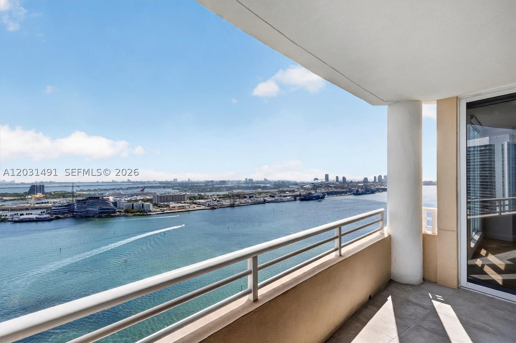 THREE TEQUESTA POINT COND - Residential