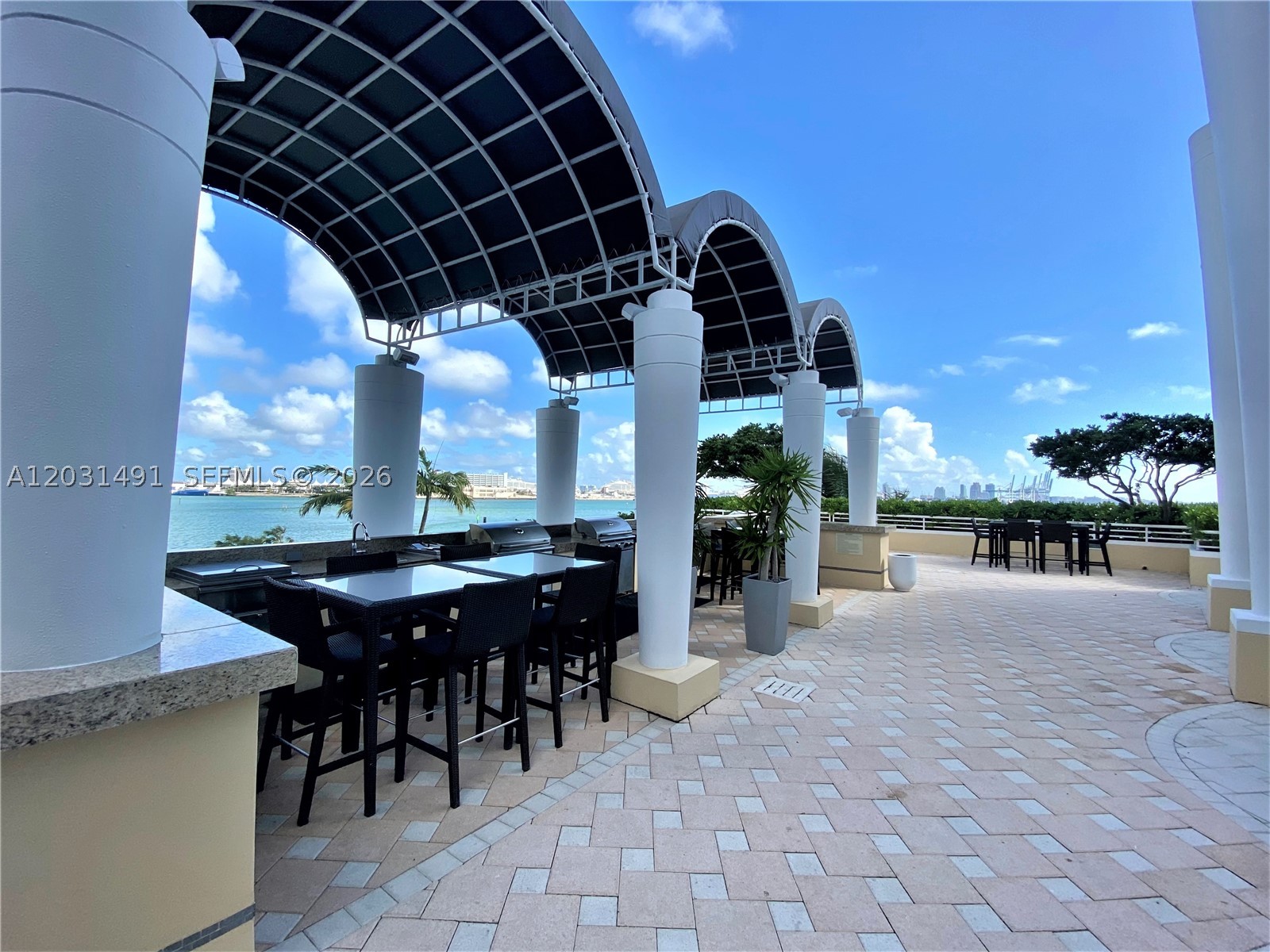 THREE TEQUESTA POINT COND - Residential