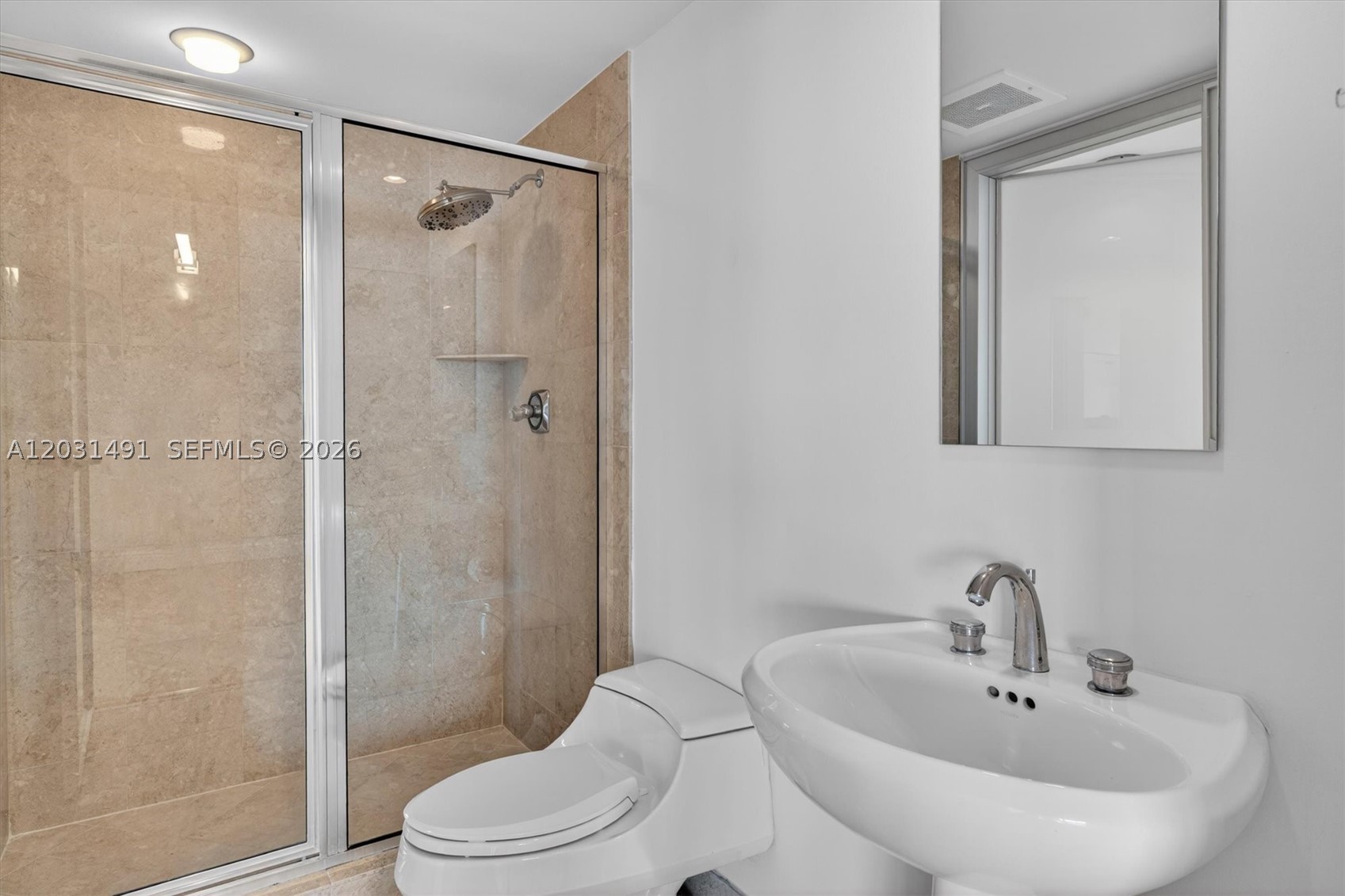 THREE TEQUESTA POINT COND - Residential