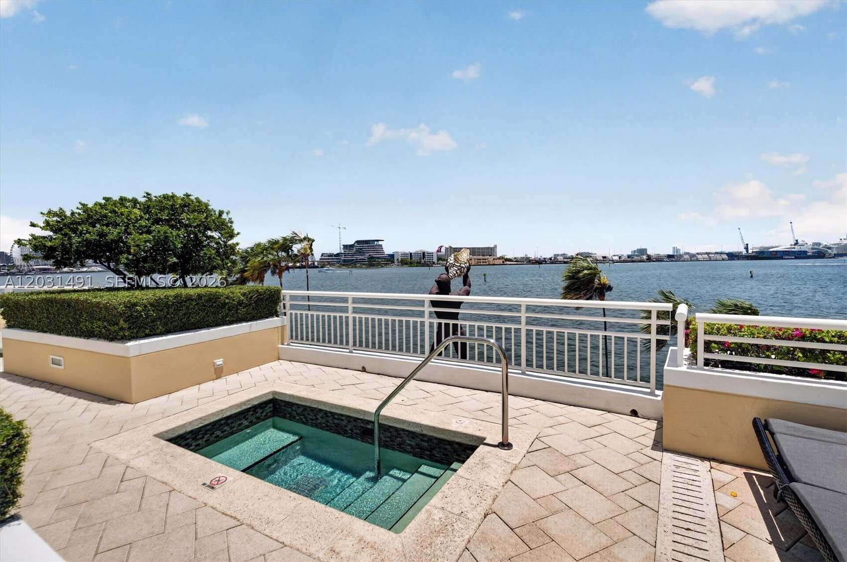 THREE TEQUESTA POINT COND - Residential