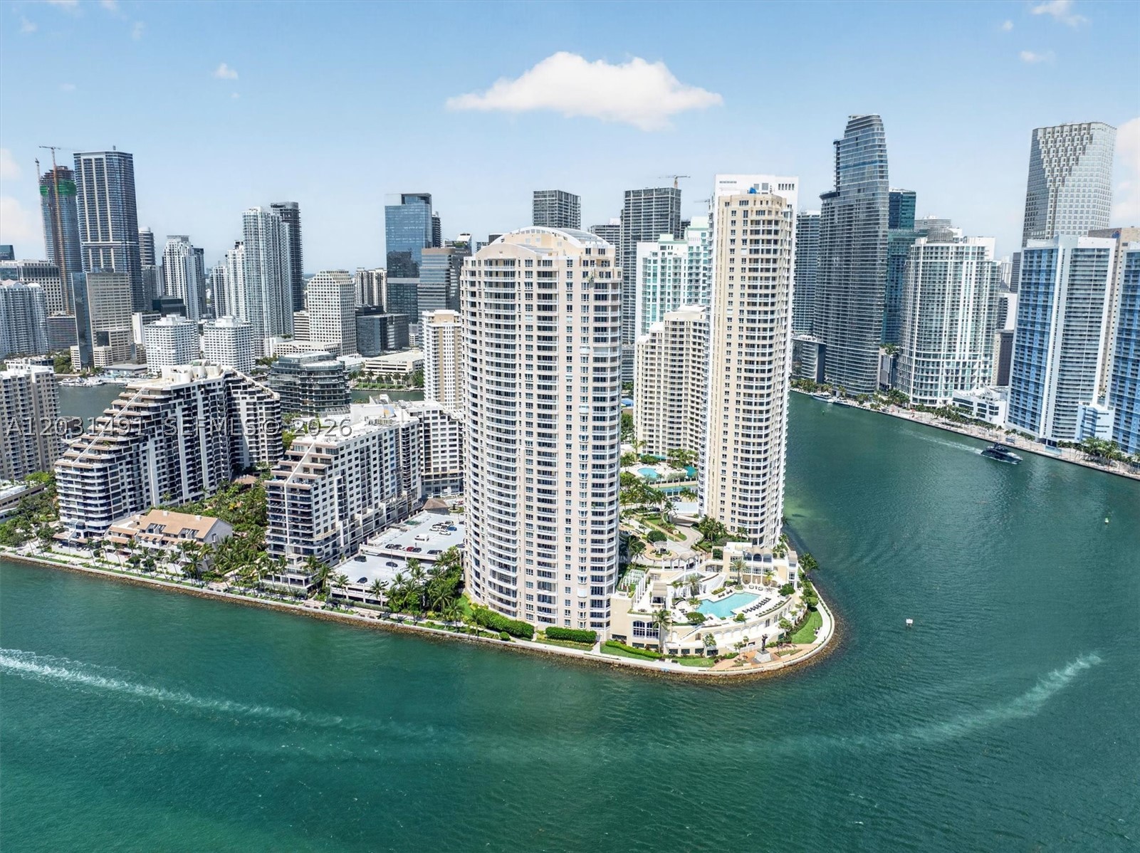 THREE TEQUESTA POINT COND - Residential