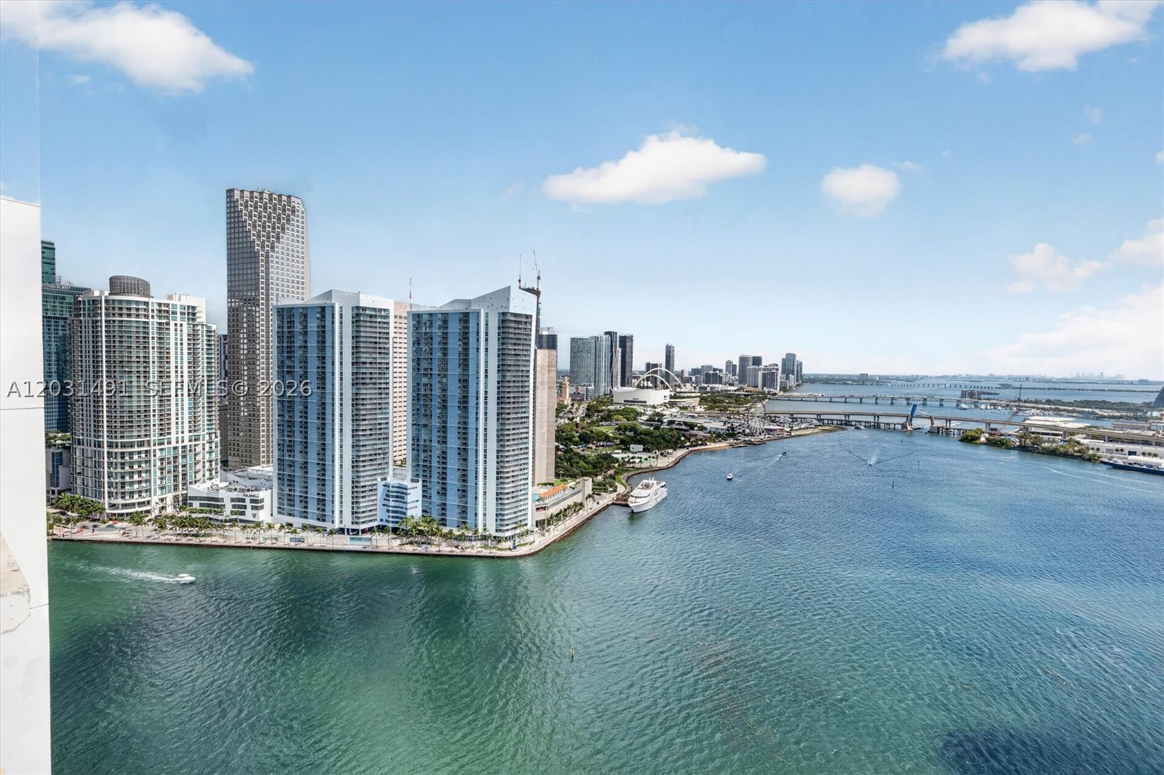 THREE TEQUESTA POINT COND - Residential