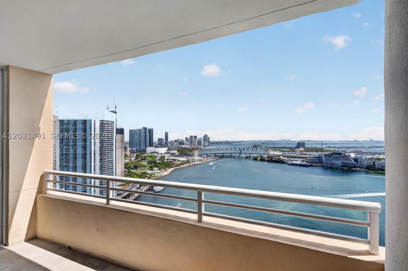 THREE TEQUESTA POINT COND - Residential
