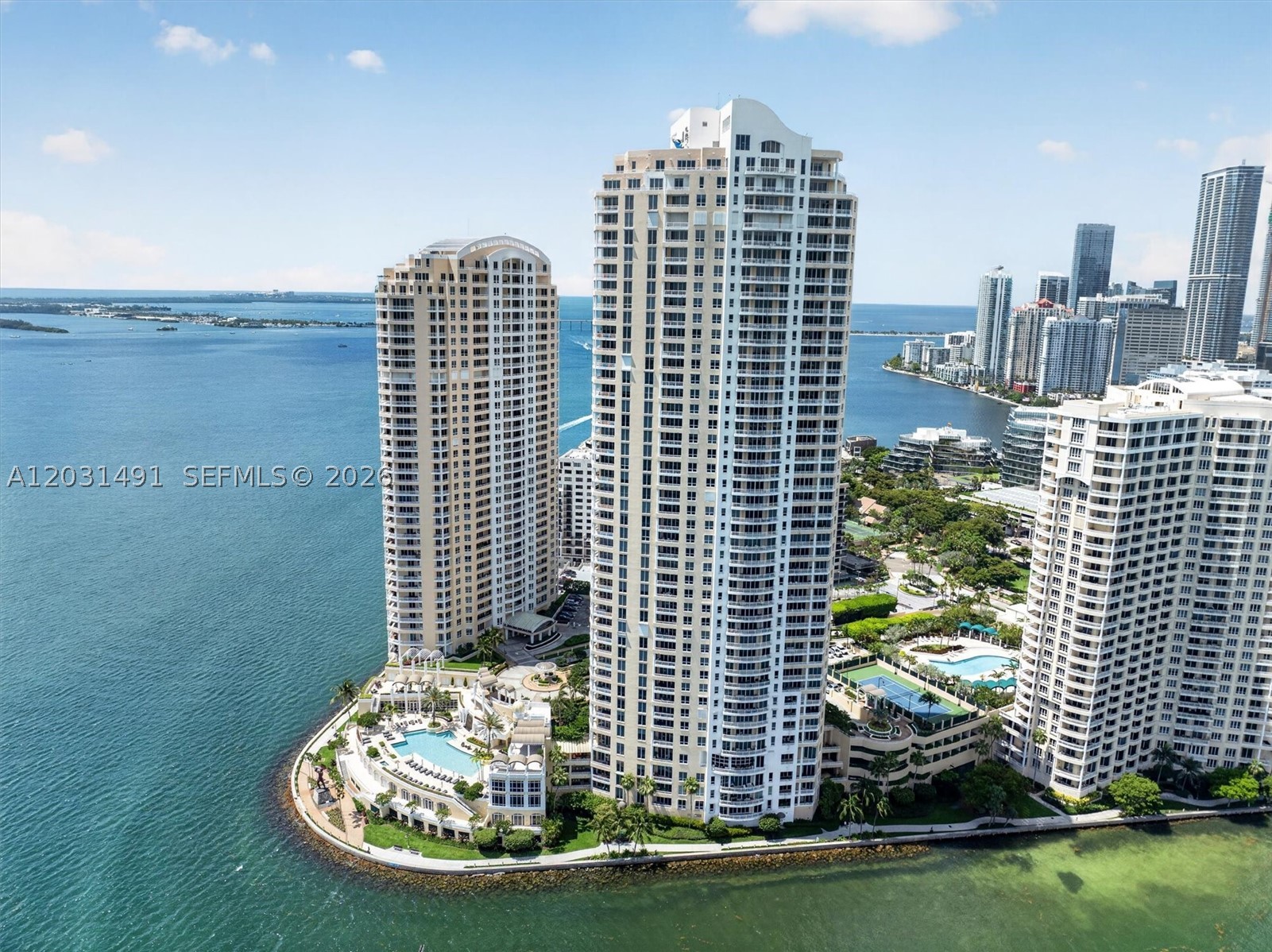 THREE TEQUESTA POINT COND - Residential