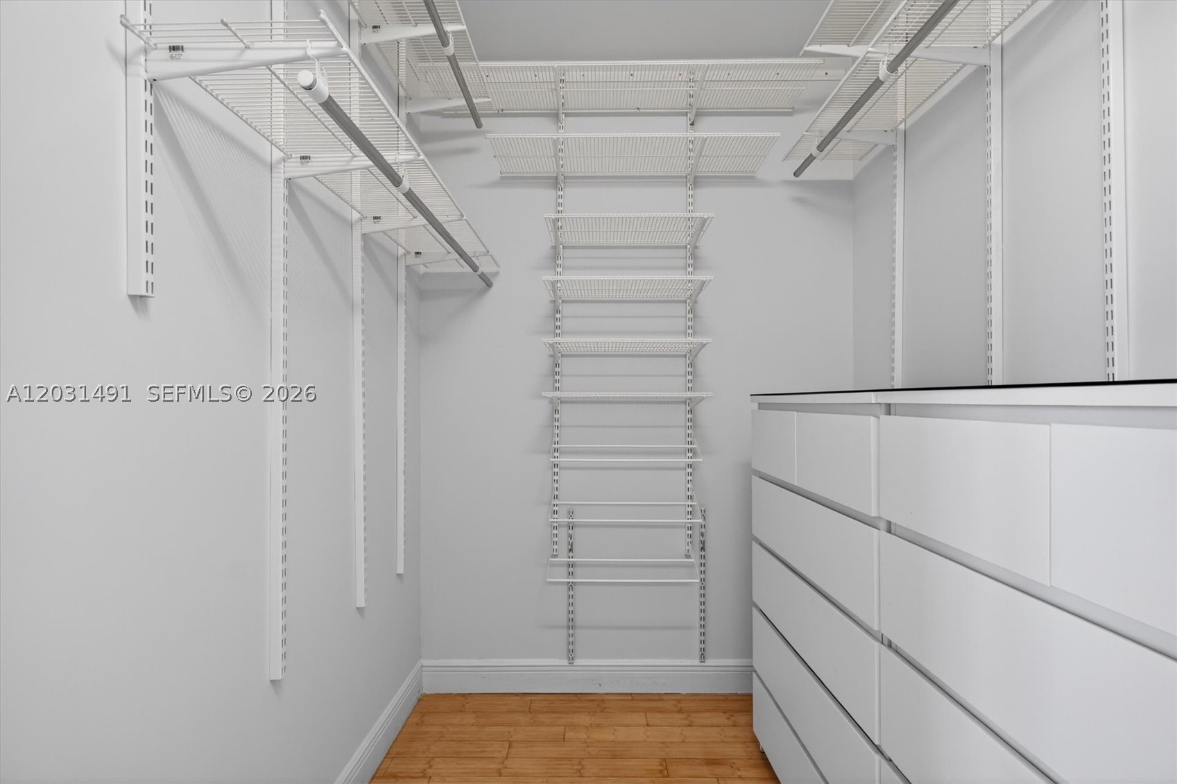 THREE TEQUESTA POINT COND - Residential