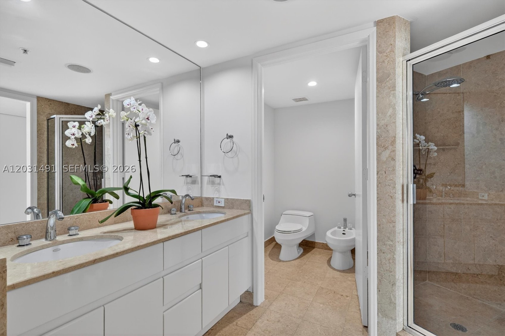 THREE TEQUESTA POINT COND - Residential