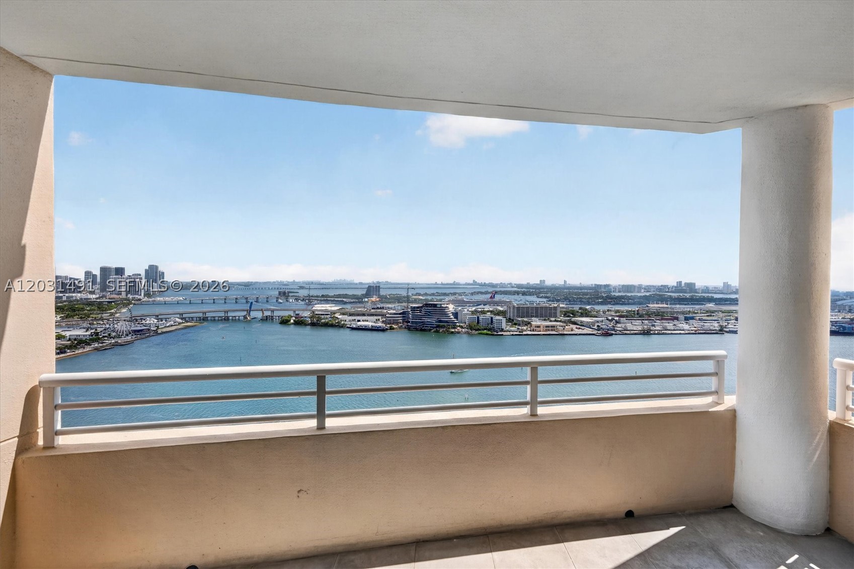 THREE TEQUESTA POINT COND - Residential