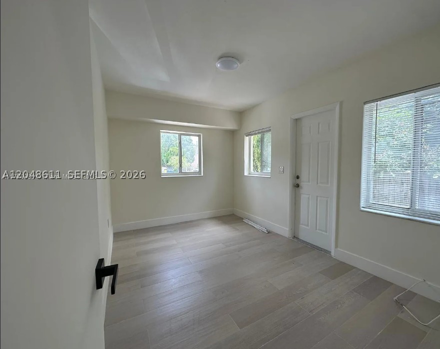 LAWRENCE ESTATES LAND COS - Residential Lease