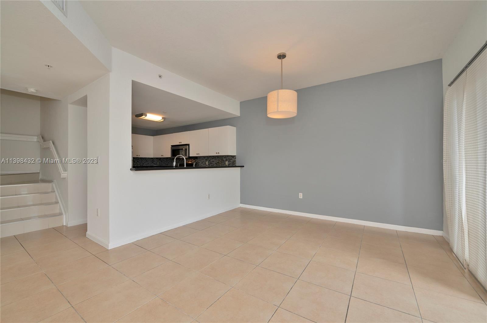 PROMENADE SHORES AT DORAL - Residential Lease