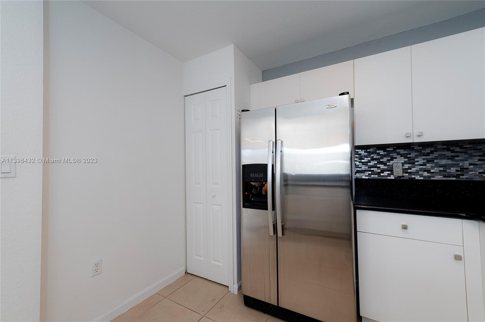 PROMENADE SHORES AT DORAL - Residential Lease