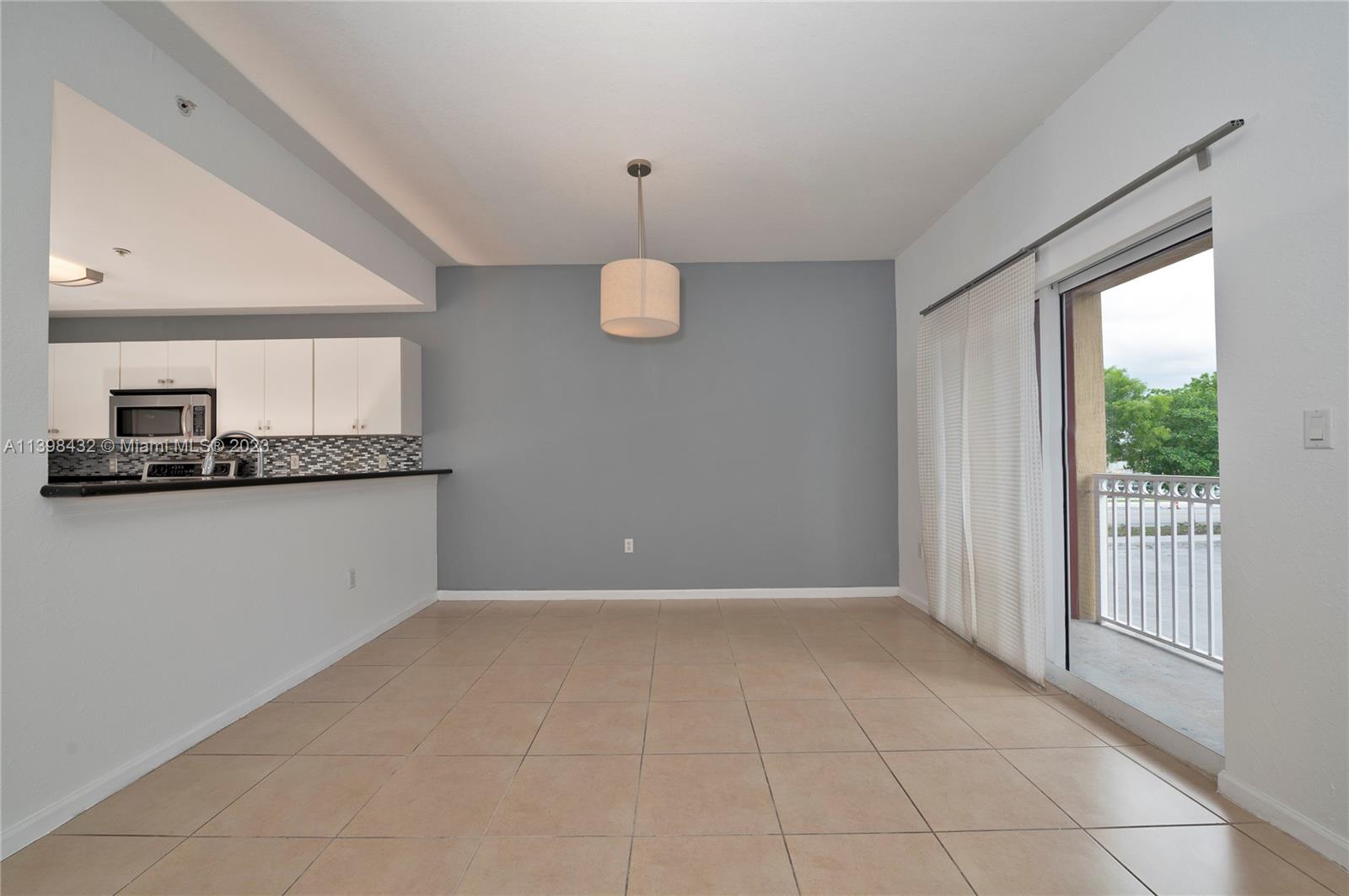 PROMENADE SHORES AT DORAL - Residential Lease