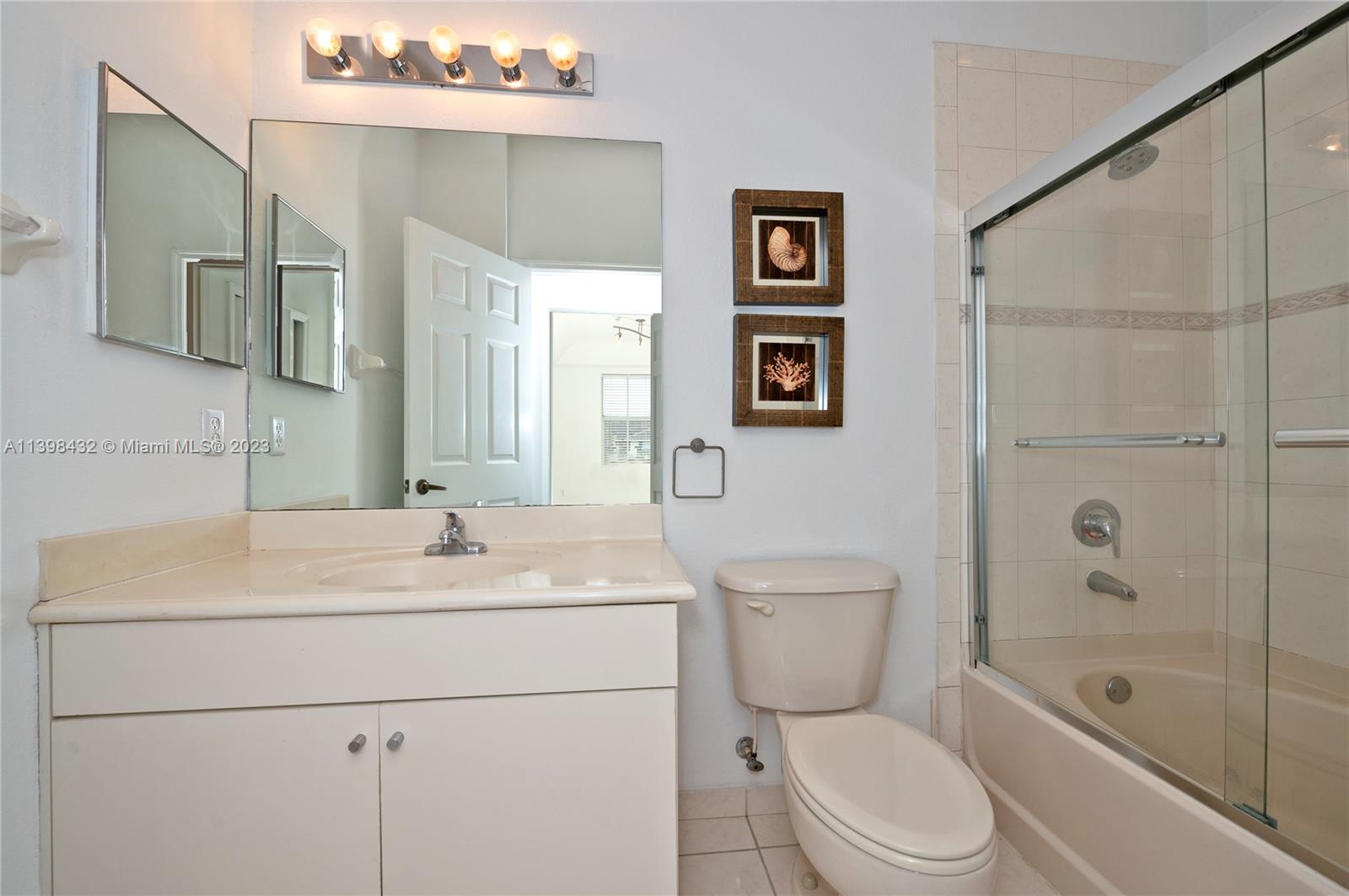 PROMENADE SHORES AT DORAL - Residential Lease