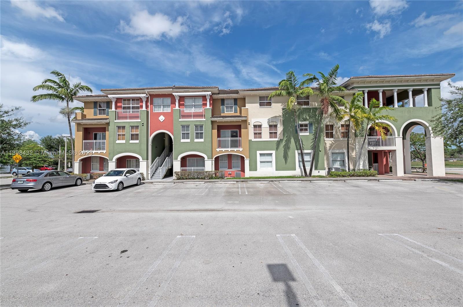 PROMENADE SHORES AT DORAL - Residential Lease
