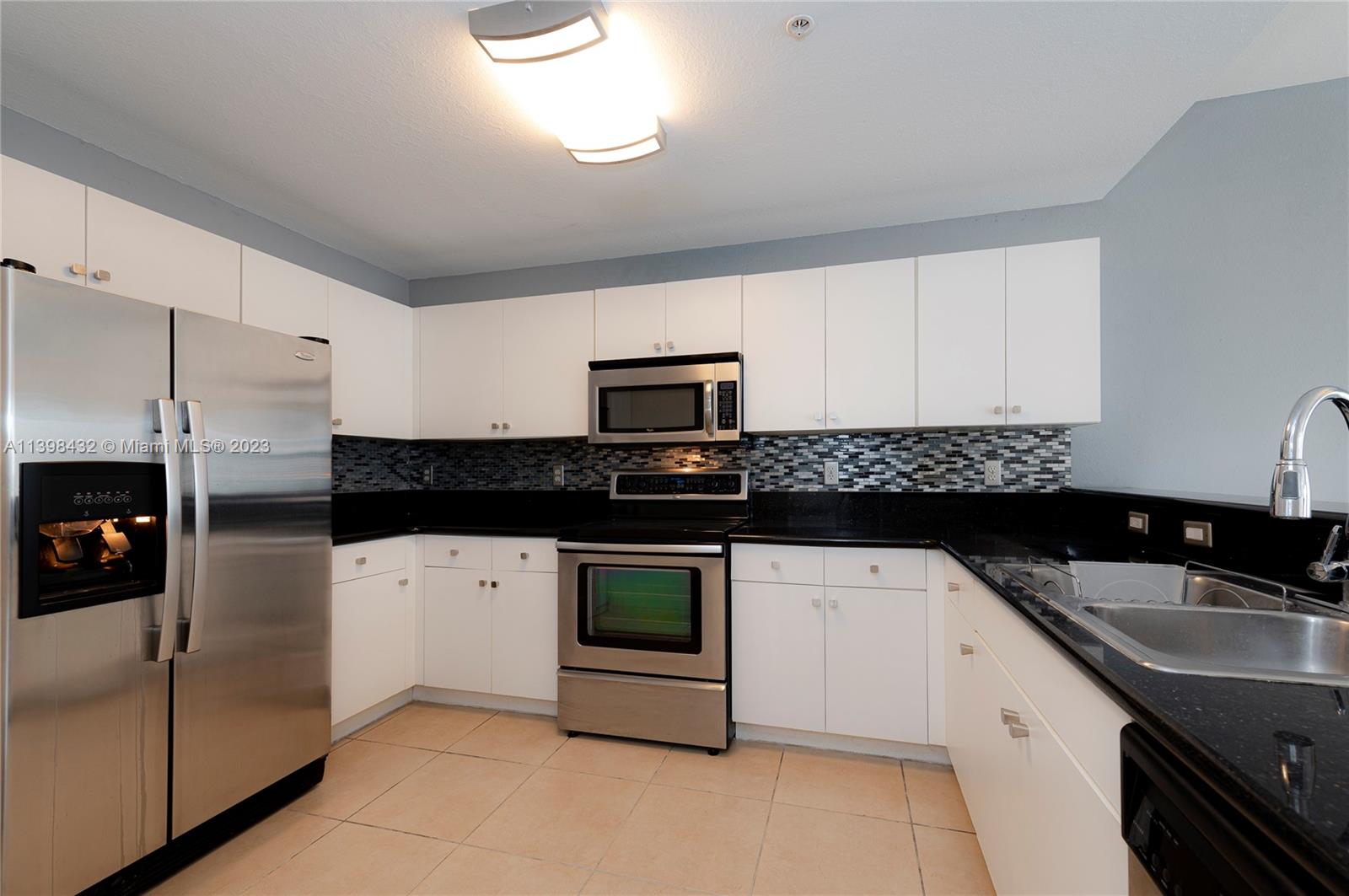 PROMENADE SHORES AT DORAL - Residential Lease