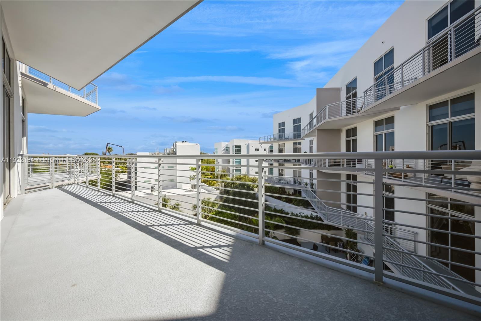 THE MERIDIAN CONDO - Residential