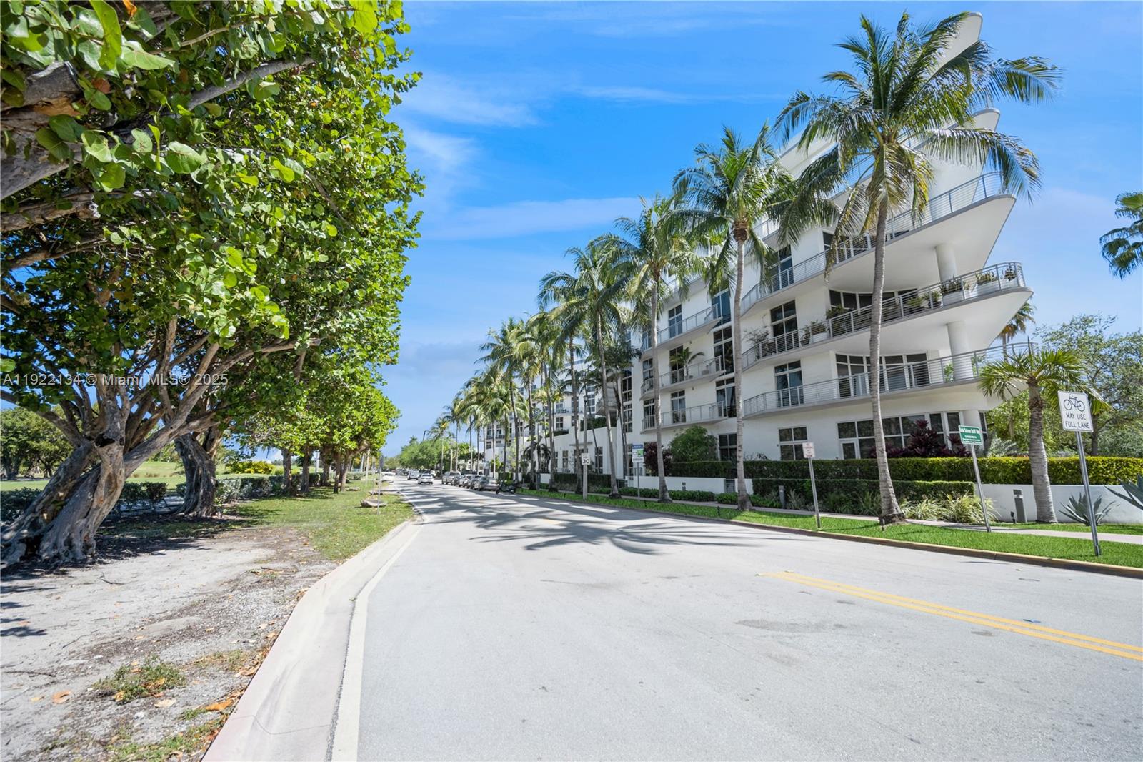 THE MERIDIAN CONDO - Residential