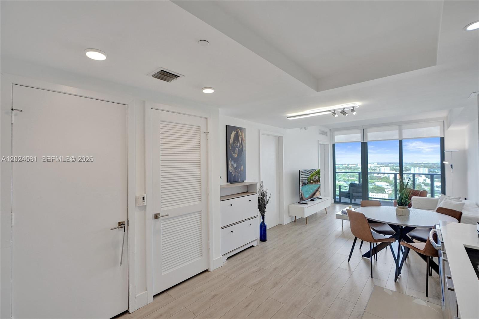 3401 MIDTOWN CONDO - Residential Lease