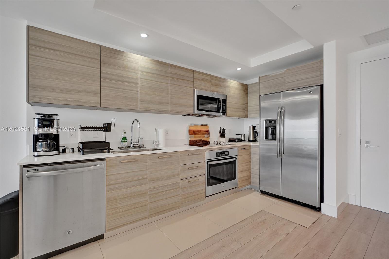3401 MIDTOWN CONDO - Residential Lease