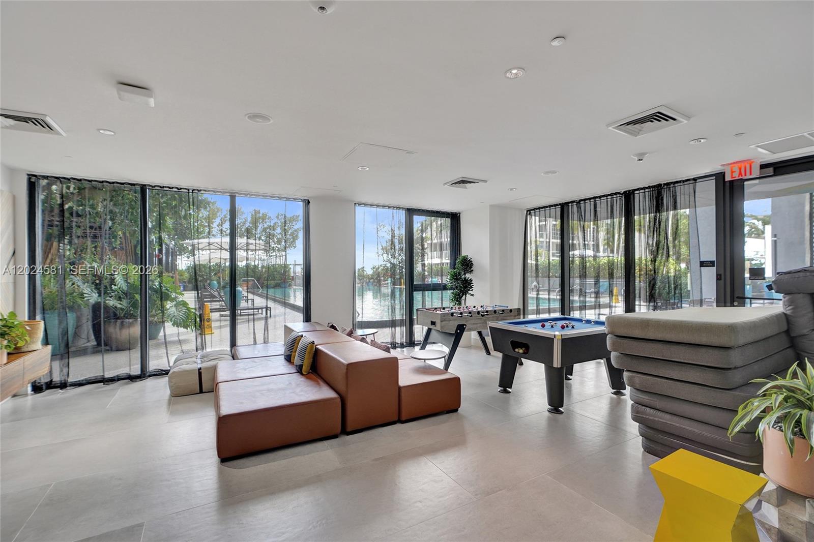 3401 MIDTOWN CONDO - Residential Lease