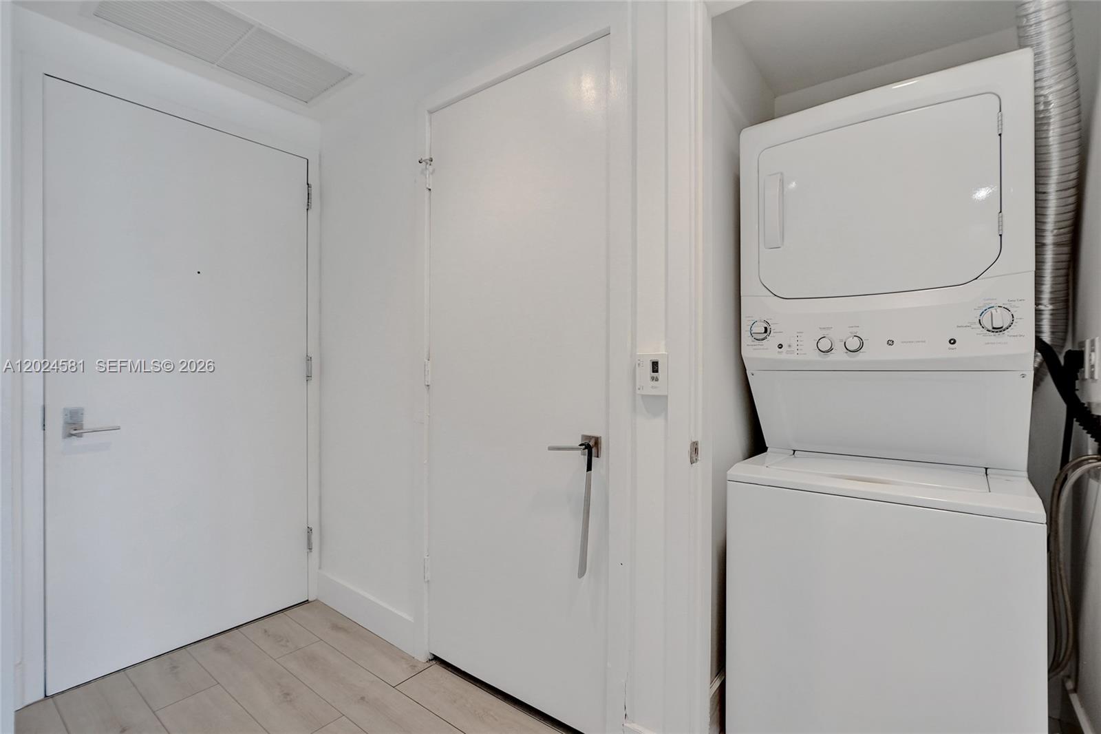 3401 MIDTOWN CONDO - Residential Lease
