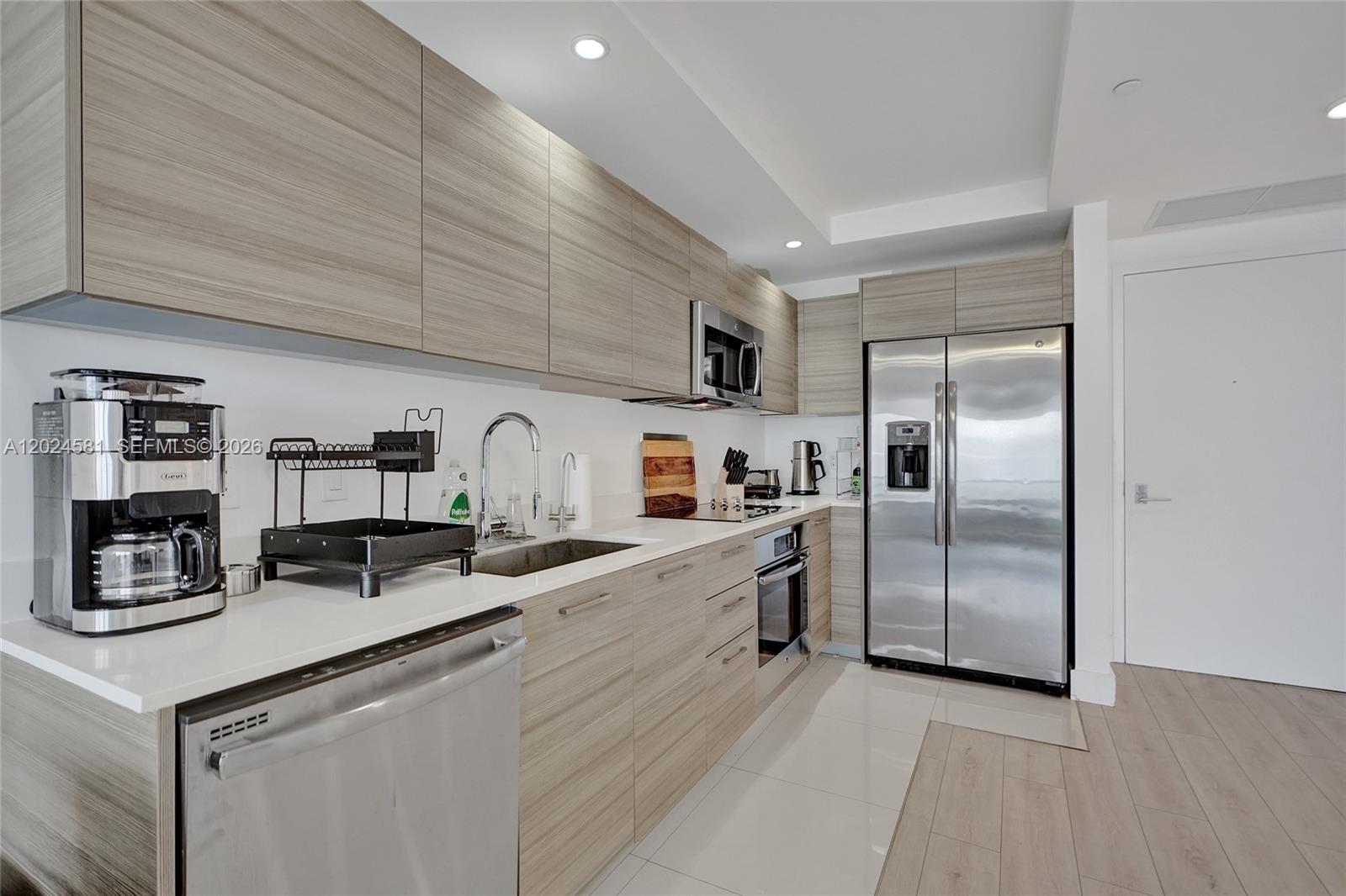 3401 MIDTOWN CONDO - Residential Lease