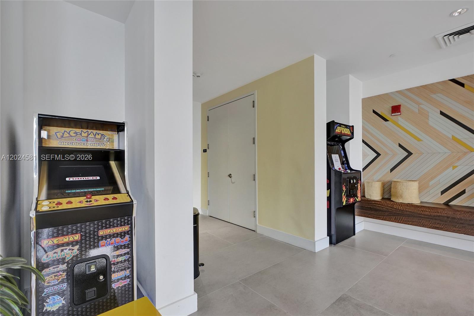 3401 MIDTOWN CONDO - Residential Lease
