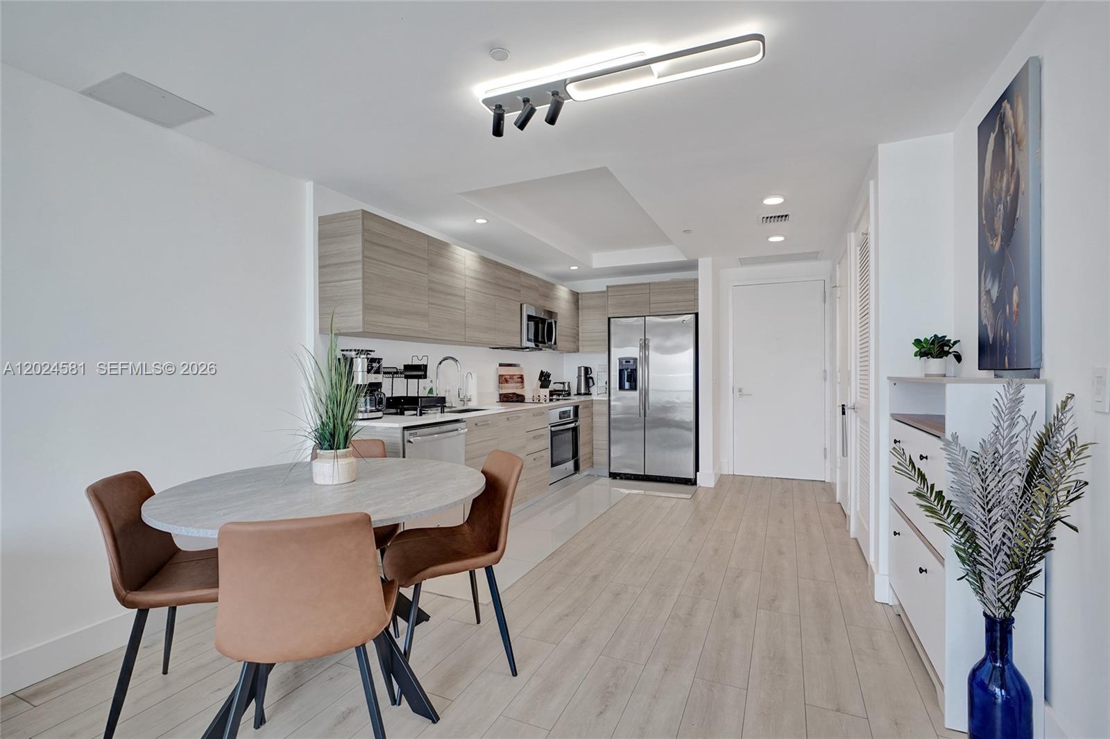 3401 MIDTOWN CONDO - Residential Lease