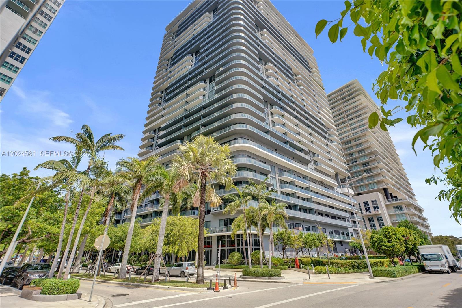 3401 MIDTOWN CONDO - Residential Lease