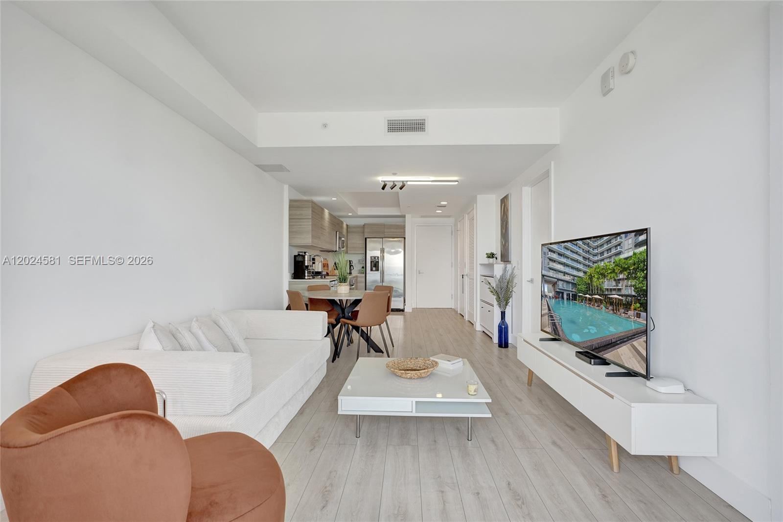 3401 MIDTOWN CONDO - Residential Lease