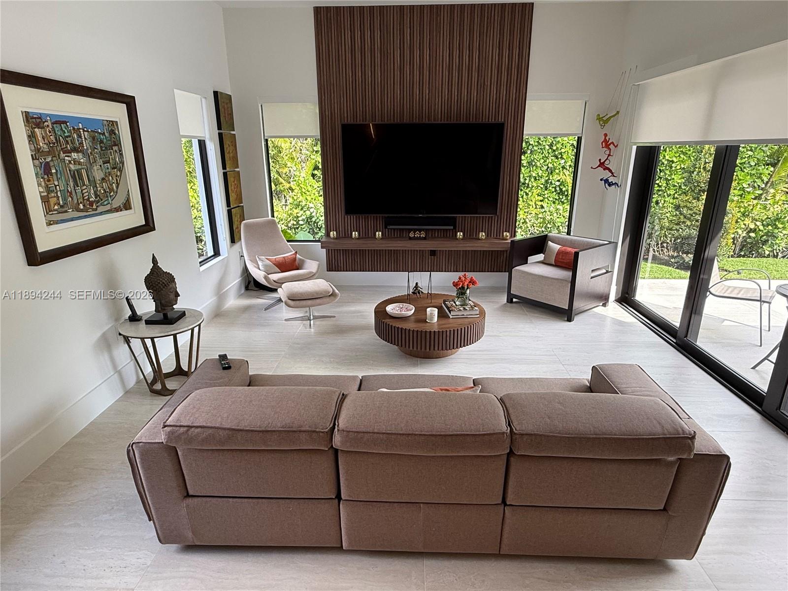 CORAL GABLES RIVIERA SEC - Residential