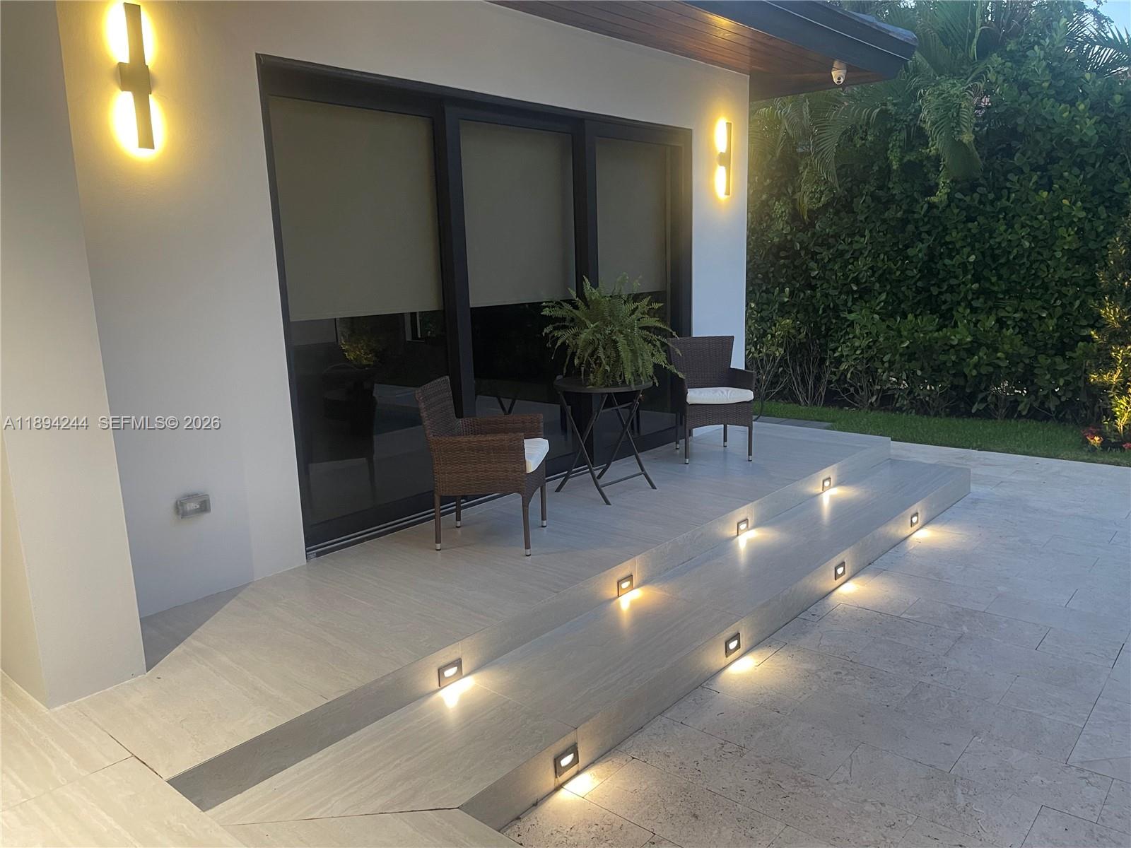 CORAL GABLES RIVIERA SEC - Residential