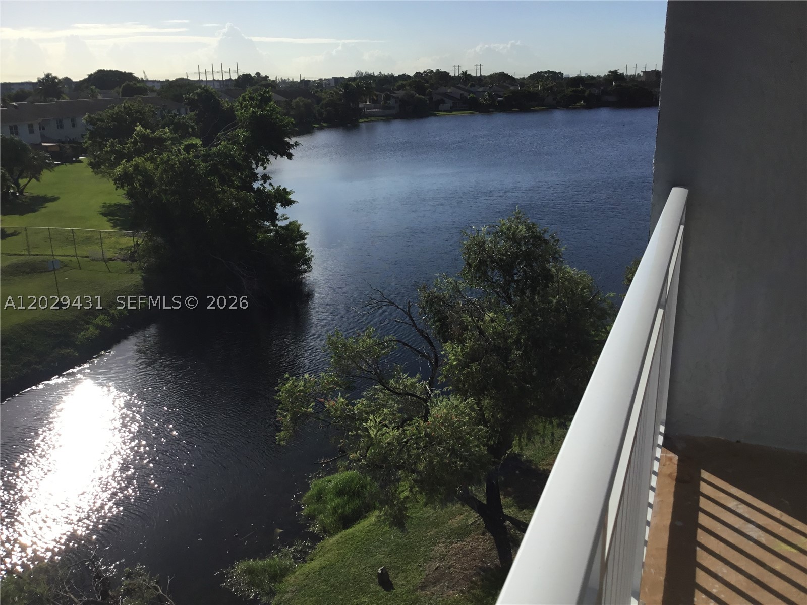 THE BEACH CLUB FONTAINEBL - Residential Lease