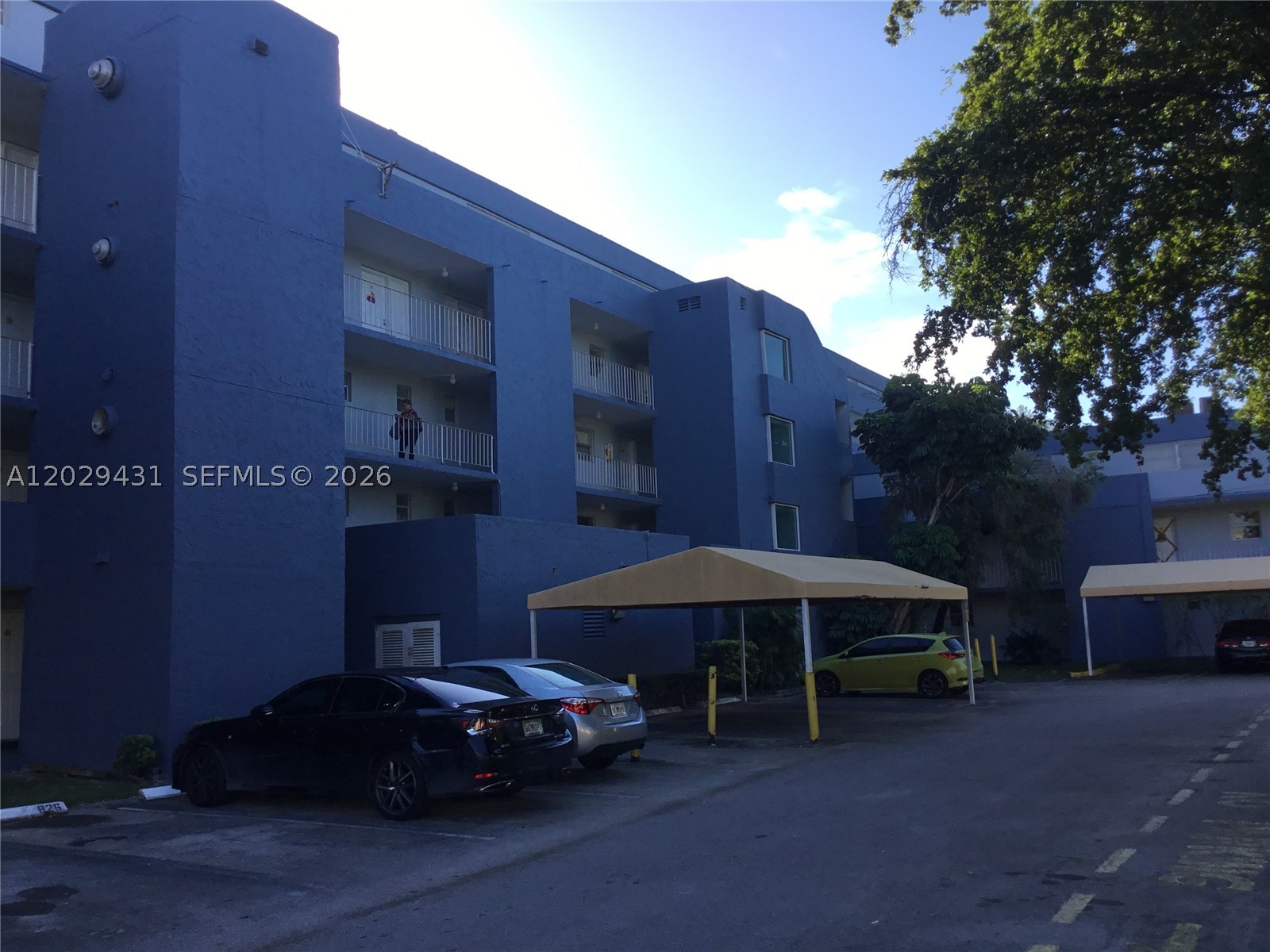 THE BEACH CLUB FONTAINEBL - Residential Lease