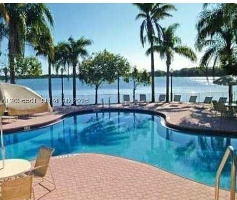 LAKEVIEW CLUB CONDO - Residential Lease