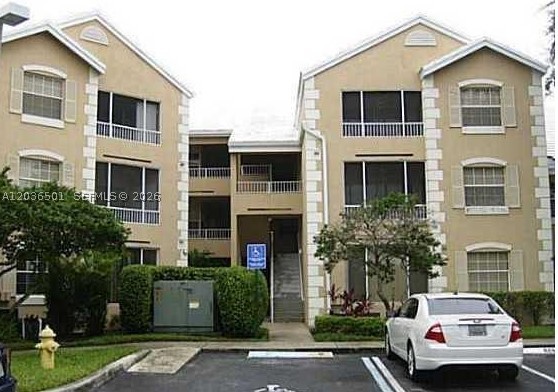 LAKEVIEW CLUB CONDO - Residential Lease