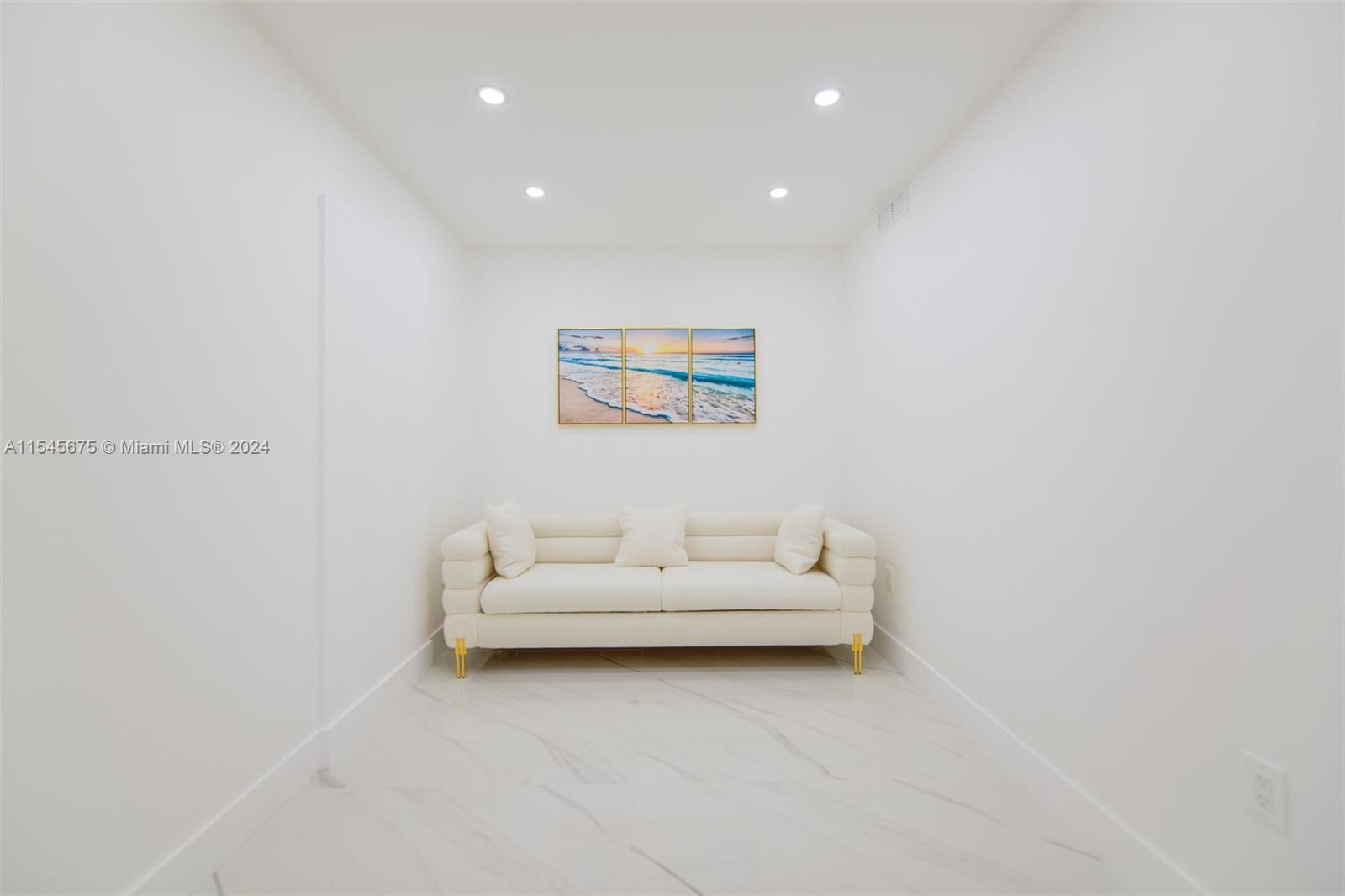 HEMISPHERES CONDO - Residential