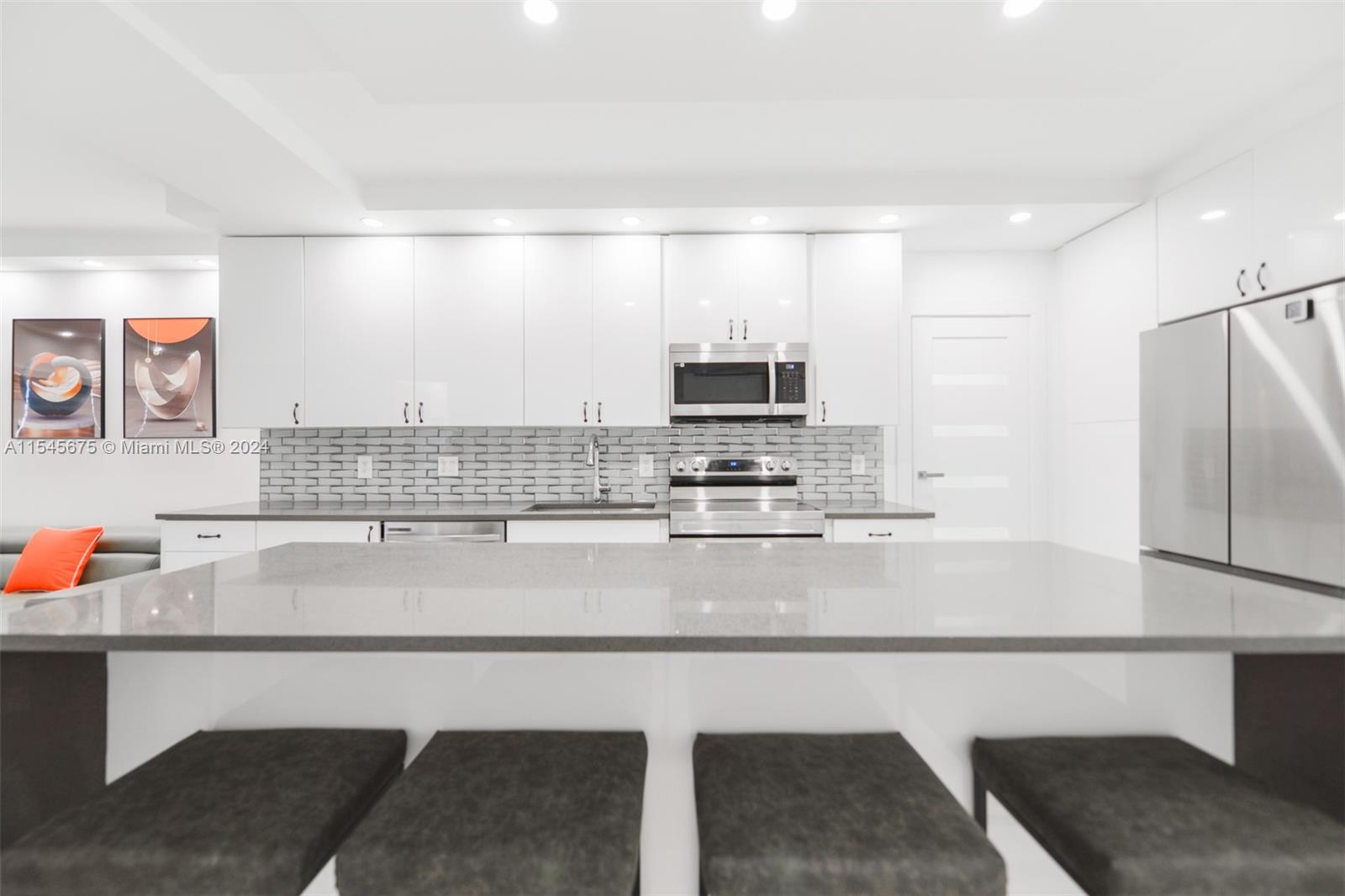 HEMISPHERES CONDO - Residential