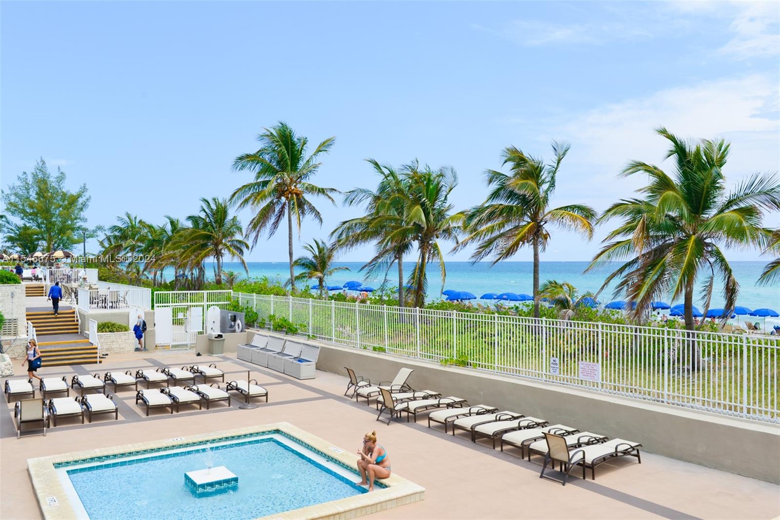 HEMISPHERES CONDO - Residential