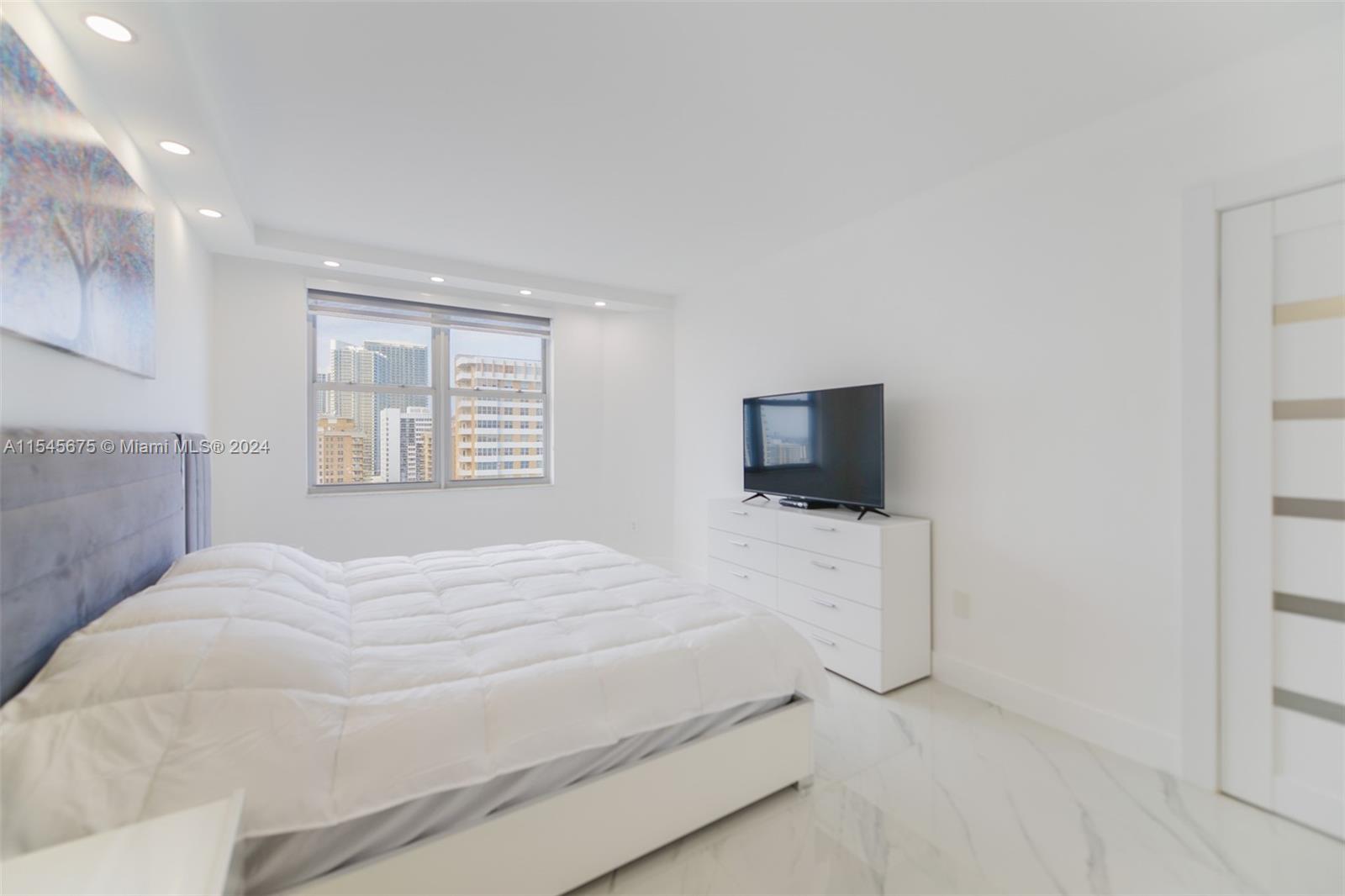 HEMISPHERES CONDO - Residential