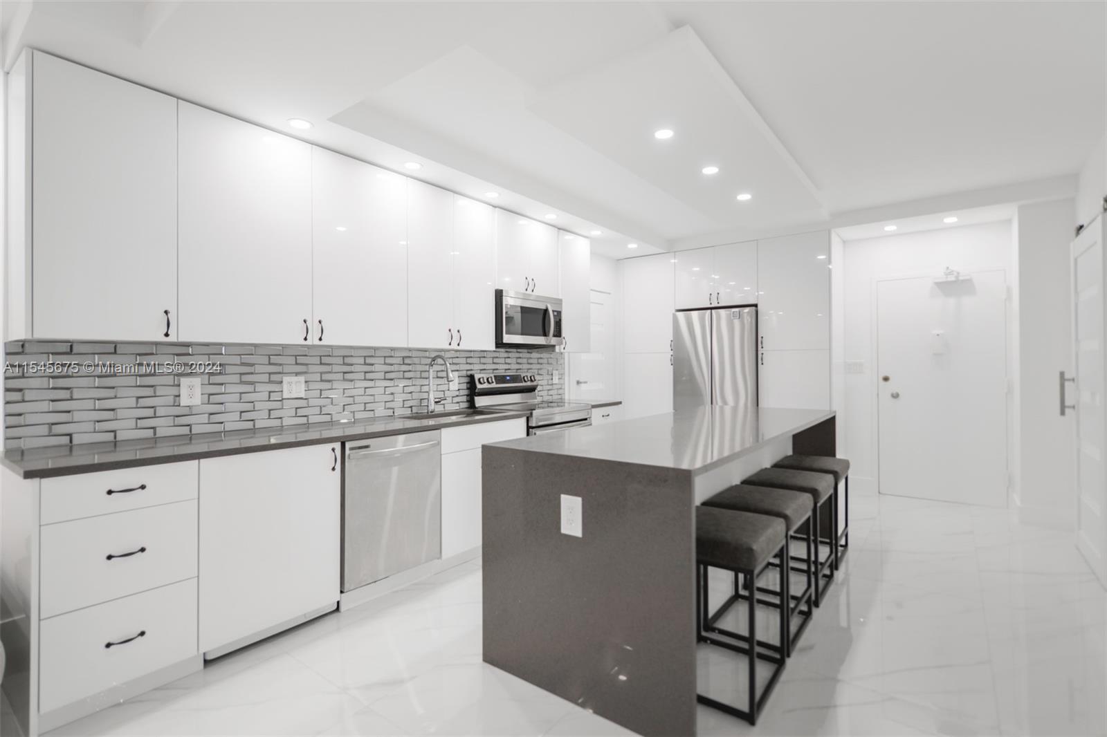 HEMISPHERES CONDO - Residential