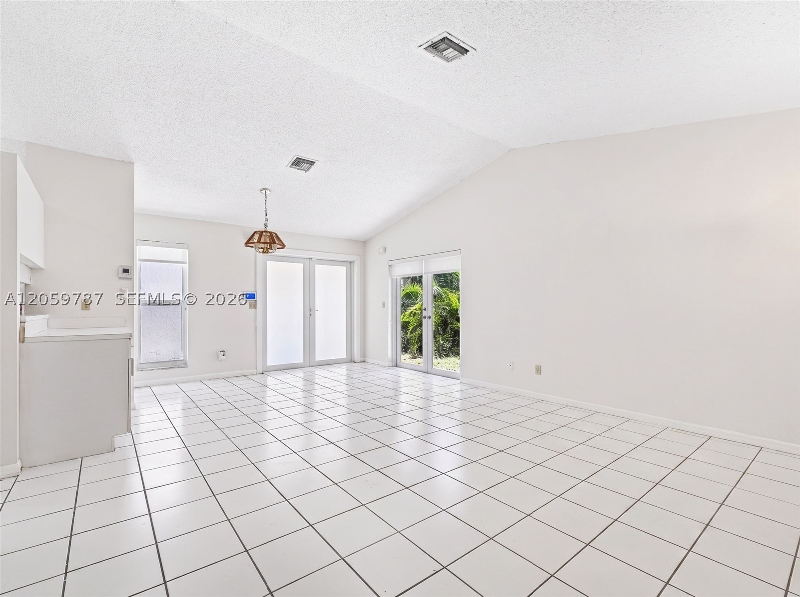 WEITZER SHAUNA MEADOWS SE - Residential