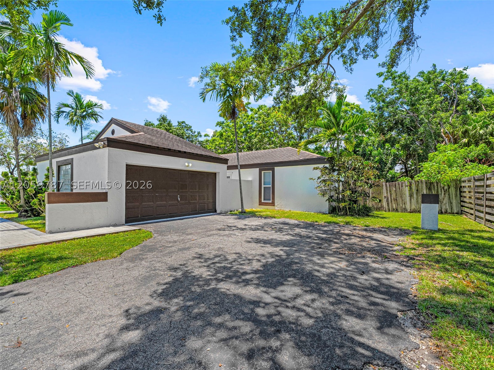 WEITZER SHAUNA MEADOWS SE - Residential