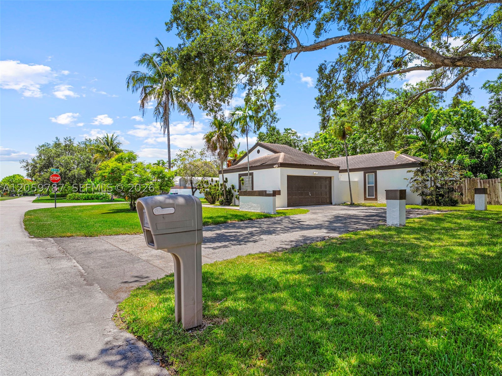 WEITZER SHAUNA MEADOWS SE - Residential