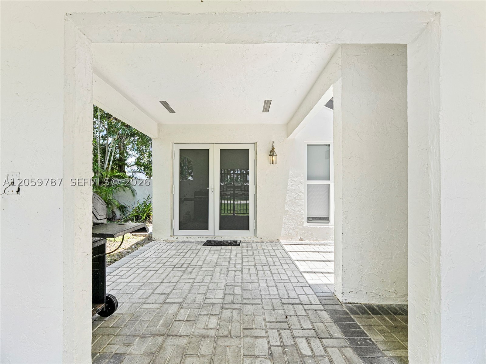WEITZER SHAUNA MEADOWS SE - Residential