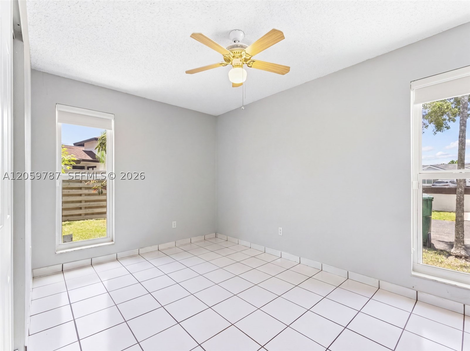 WEITZER SHAUNA MEADOWS SE - Residential