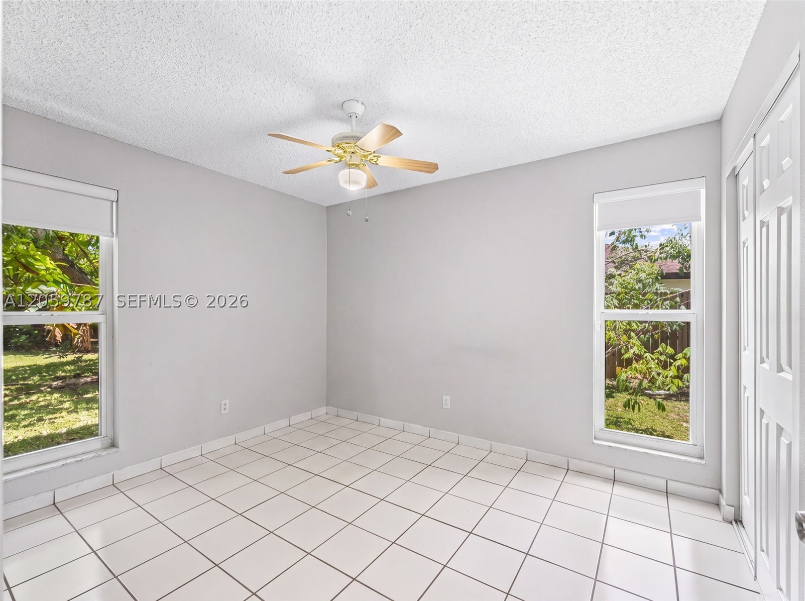 WEITZER SHAUNA MEADOWS SE - Residential