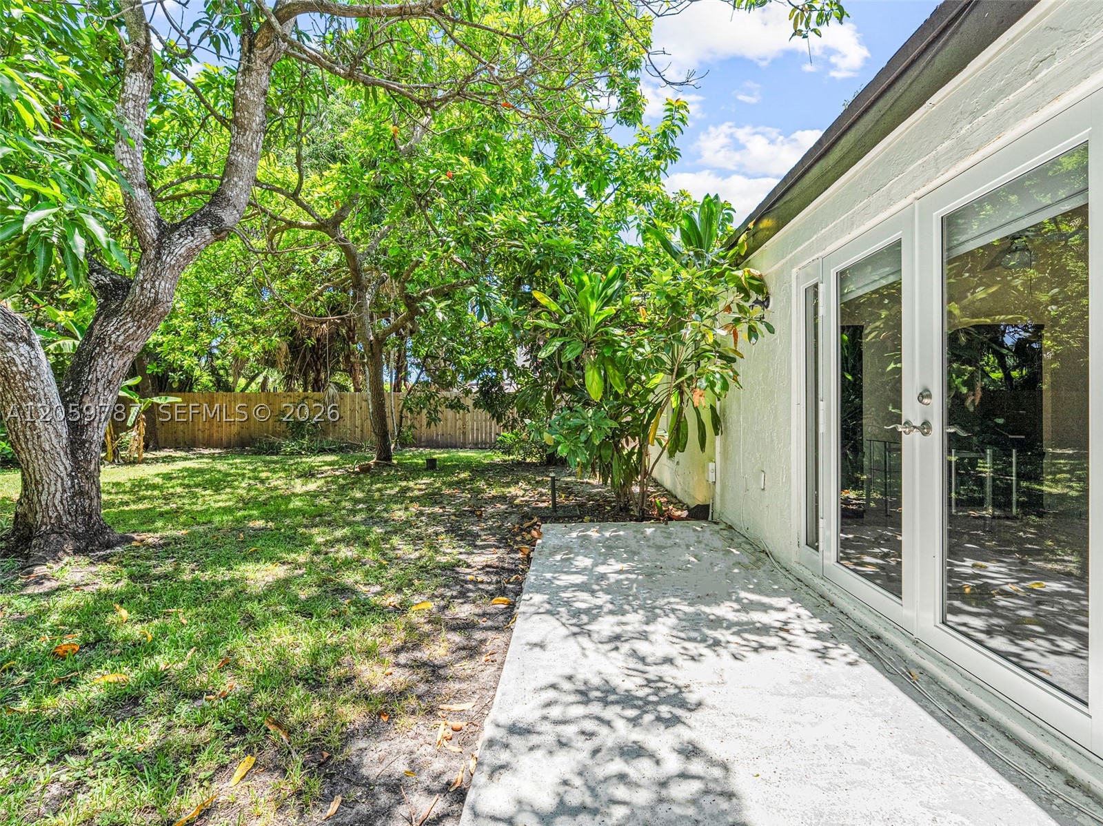 WEITZER SHAUNA MEADOWS SE - Residential