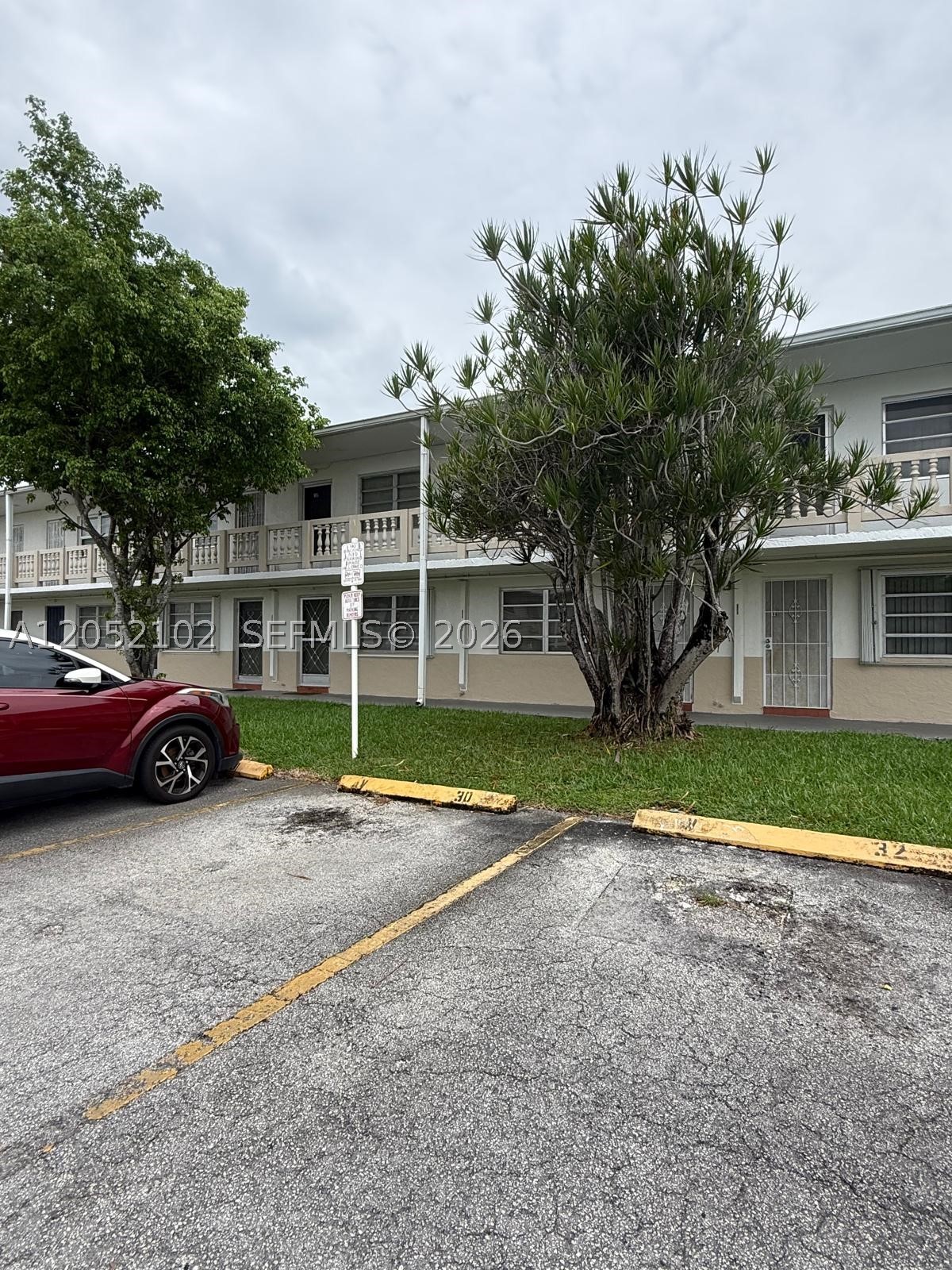 RO-MONT SOUTH GREEN CONDO - Residential Lease