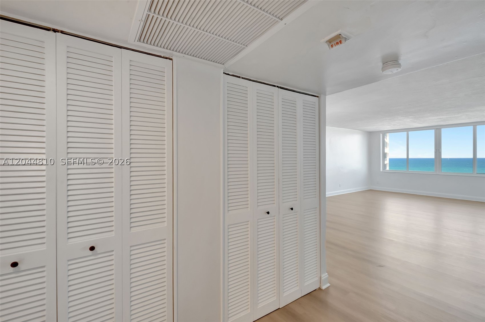 THE CARRIAGE HOUSE CONDO - Residential Lease