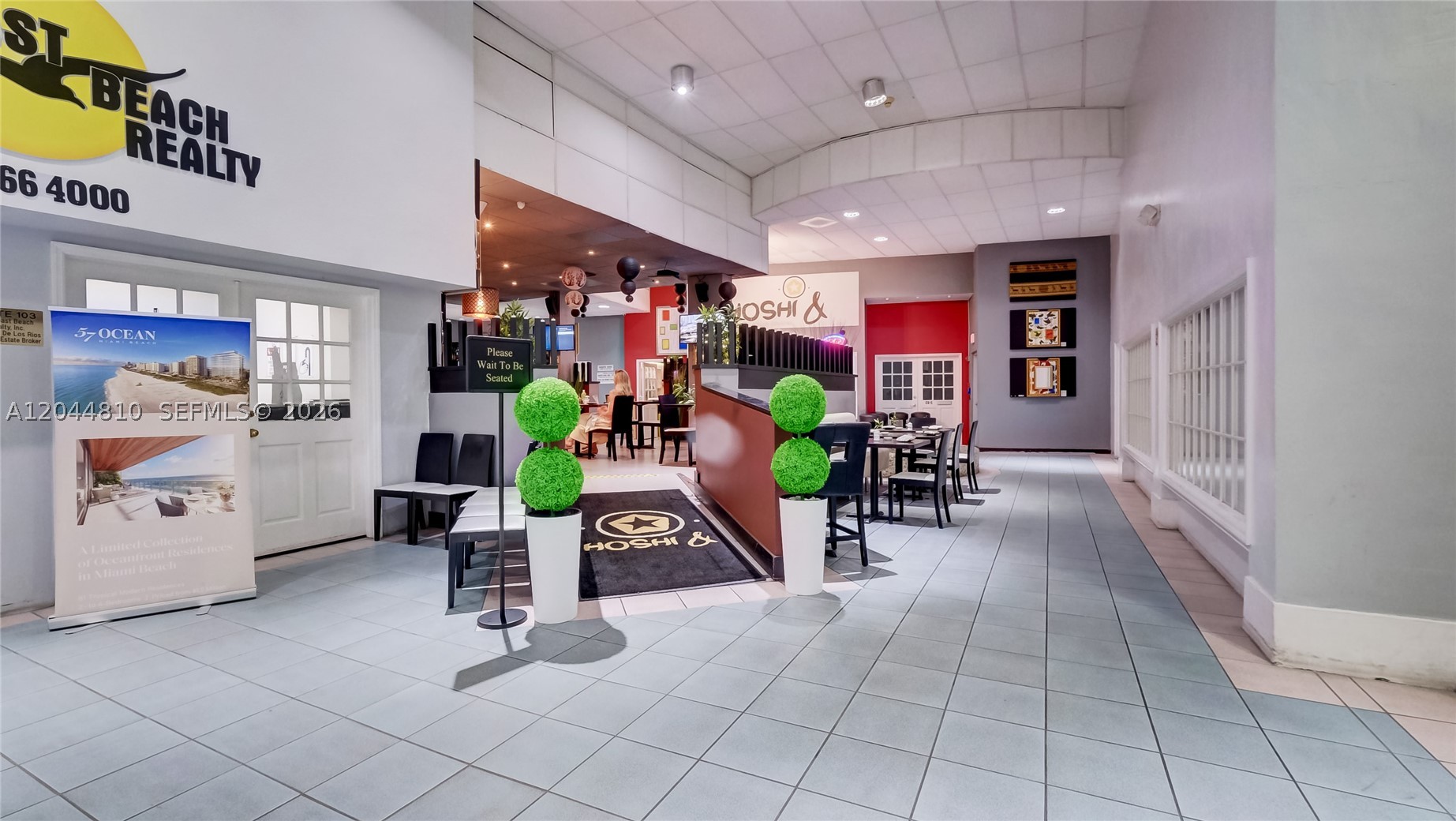 THE CARRIAGE HOUSE CONDO - Residential Lease